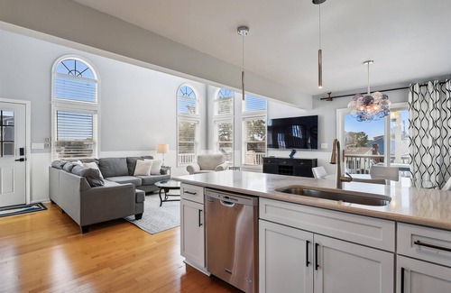 South Bethany Harbor House | Bayside Retreat in Bethany Beach: Short Walk to Beach, Sleeps 13, Water Views!