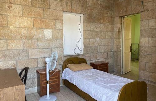 Bethlehem Apartment | Bayt Ateeq (Ateeq's house)