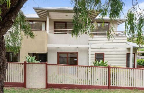 Queenscliff House | Bayti Retreat