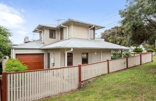 Queenscliff House | Bayti Retreat