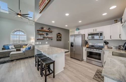 Captain's Cove House | Bayview in Captain's Cove - 20 min. to Chincoteague!