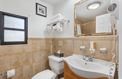 Belle Vista Hotel | Bayview Plaza Waterfront Resort