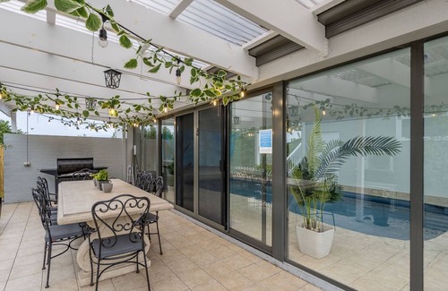 Inverloch House | Bayview Resort, Pool and Spa