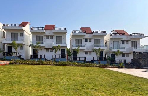 Devbag Hotel | Baywatch Resort Bhogave Beach
