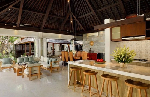 Batubelig Villa | BB5001 - 5 Bedroom Villa in Batu Belig