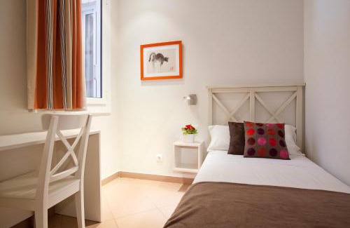 El Born Apartment | BCNGOTIC 33