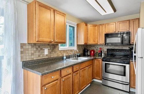 Highline Apartment | BD35 1b1b Apt Unit 1 @S Seattle close to airport