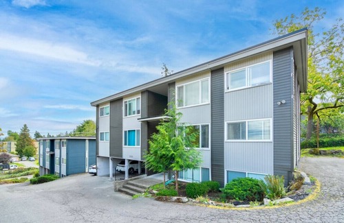 Highline Apartment | BD35 1b1b Apt Unit 1 @S Seattle close to airport