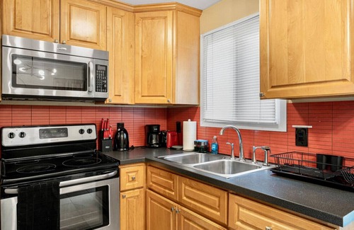 Highline Apartment | BD35 2b1b Apt Unit 4 @S Seattle close to airport