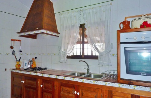 Antequera Cottage | Belvilla by OYO El Trigal