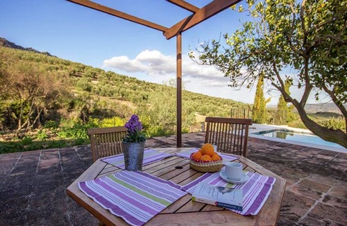 Antequera Cottage | Belvilla by OYO El Trigal