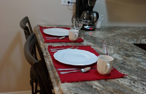 Northeast Heights House | Be our guest! Wonderful Newly Updates Home Close to Uptown Area!