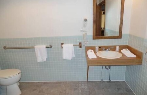 Golconda Cabin | Be Refreshed-Handicap Accessible