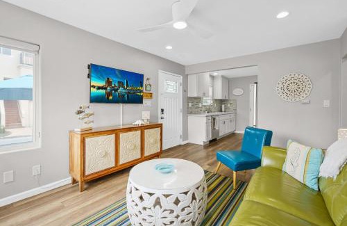 Central Mission Beach House | Beach-2-Bay 2br - Beach - AC - Patio