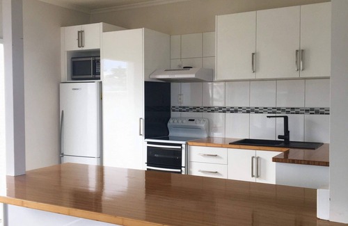 Gisborne House | Beach Across The Road R&V welcome