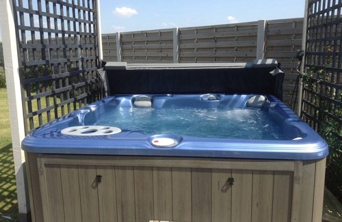 Crosby Apartment | Beach And Hot tub