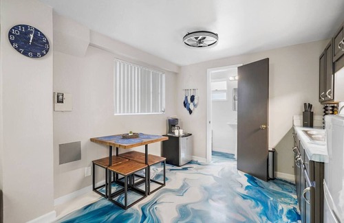 Sunset Reef Apartment | Beach Bliss Coastal- Unit 2