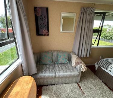 Kapiti Island House | Beach Break Inn Whitianga