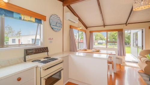 Kapiti Island House | Beach Break Inn Whitianga