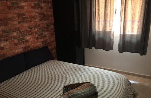 La Linea de la Concepcion House | Beach, City & Gibraltar (Shared Apartment)