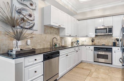 Ono Island Condo | Beach Colony East Penthouse 16B-Beach Front unit with amazing views!