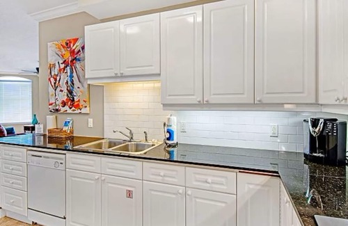 Navarre Beach Condo | Beach Colony West 11C Gulf-front 3BD/3BA w/beach chair service WINTER RATES