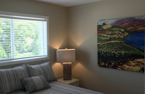Okanagan-Similkameen House | Beach Condo - 3 Bdrm - 6 Beds - 2.5 Baths - Beach and Bikes - Licenced