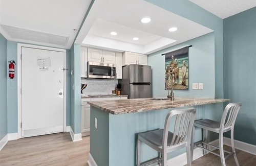 Hutchinson Island South Condo | Beach Condo/Island Beach Resort/No Cleaning Fee/Condo 307