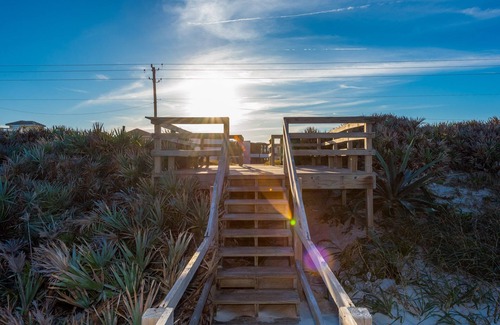 Ormond Beach Condo | Beach Condo with 3 pools, WiFi, and very private beach