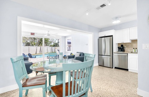 Indian Rocks Beach House | Beach Cottage Pool/Spa Golf Cart Pets OK