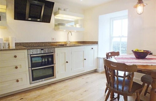 Little Haven Cottage | BEACH COTTAGE, pet friendly, with open fire in Little Haven