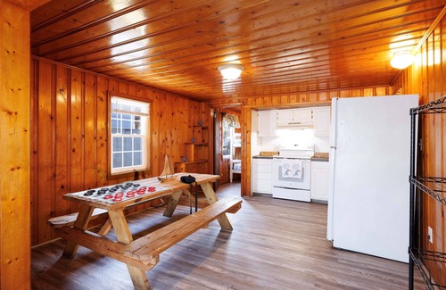 Ocean Drive Cottage | Beach Cottage Heart of Ocean Drive Sleeps 14
