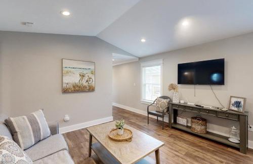 Dauphin Island Apartment | Beach Cottage West