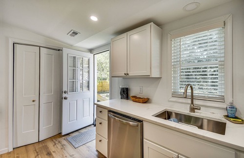 Cape Charles House | Beach Days & Dtwn Charm! Cape Charles Cottage