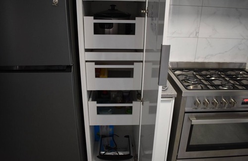 Exmouth House | Beach Daze House walking distance to Town