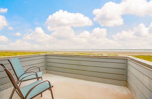 Moclips House | Beach Dream North, directly on Moclips Beach