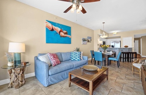 Miramar Beach Hotel | Beach Front 4th Floor, 2 BR/2BA w/Bunkroom! FREE BEACH SERVICE, Sleeps 6+WIFI