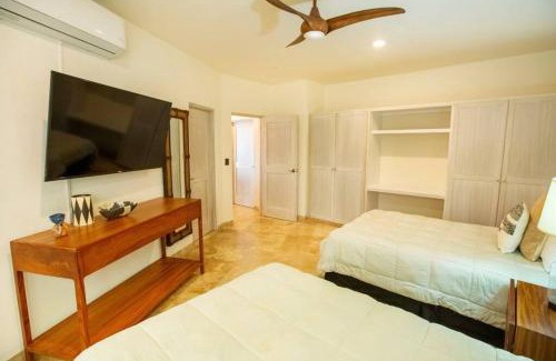 Cabo Bello Villa | BEACH FRONT Casa Bruma Jacuzzi With Massage
