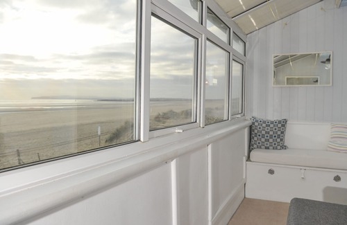 Camber Cottage | Beach Front Cottage with Direct Access to Stunning Sandy Beach, Dunes & Sea View