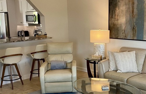 Siesta Key Condo | Beach front location, 2 bed/2 bath new matresses,newly decorated,