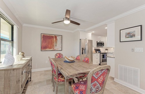 Siesta Key Condo | Beach front location, 2 bed/2 bath new matresses,newly decorated,