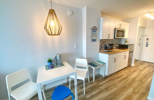 Lenox Park Condo | Beach Front Studios in Daytona Beach
