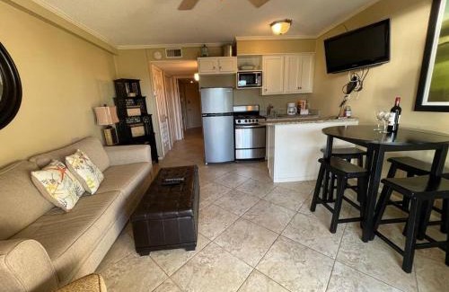 Hilton Head Island Apartment | Beach Happy!-Nice ocean view Hilton Head Villa
