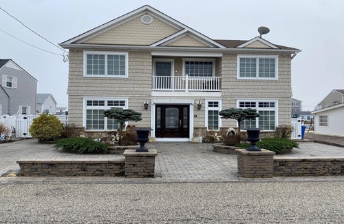 Beach Haven West House | Beach Haven West HEATED POOL 3 Full Bath Sleeps 12 154980