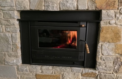 Torquay House | Beach-house, 1minute walk to beach, cafes & restaurants.