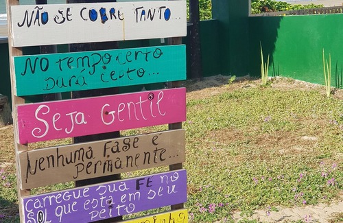 Baleia House | Beach house, facing the sea. "Foot on the sand"