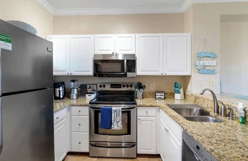 Marathon House | Beach House Getaway - Kayaks & 2-2.5 Villa