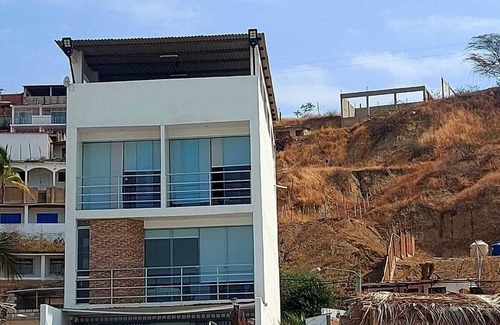 Zorritos House | Beach house in front of the sea in Zorritos, ideal to come with family and friends.