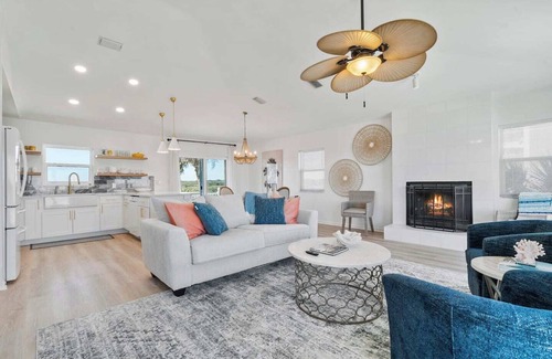 Vilano Beach House | Beach House Paradise on Vilano Beach with Deck and Magical Ocean Views all over