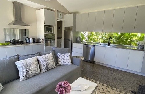 Byron Bay House | Beach House-Perfect Retreat- 5 min walk to Tallow Beach!